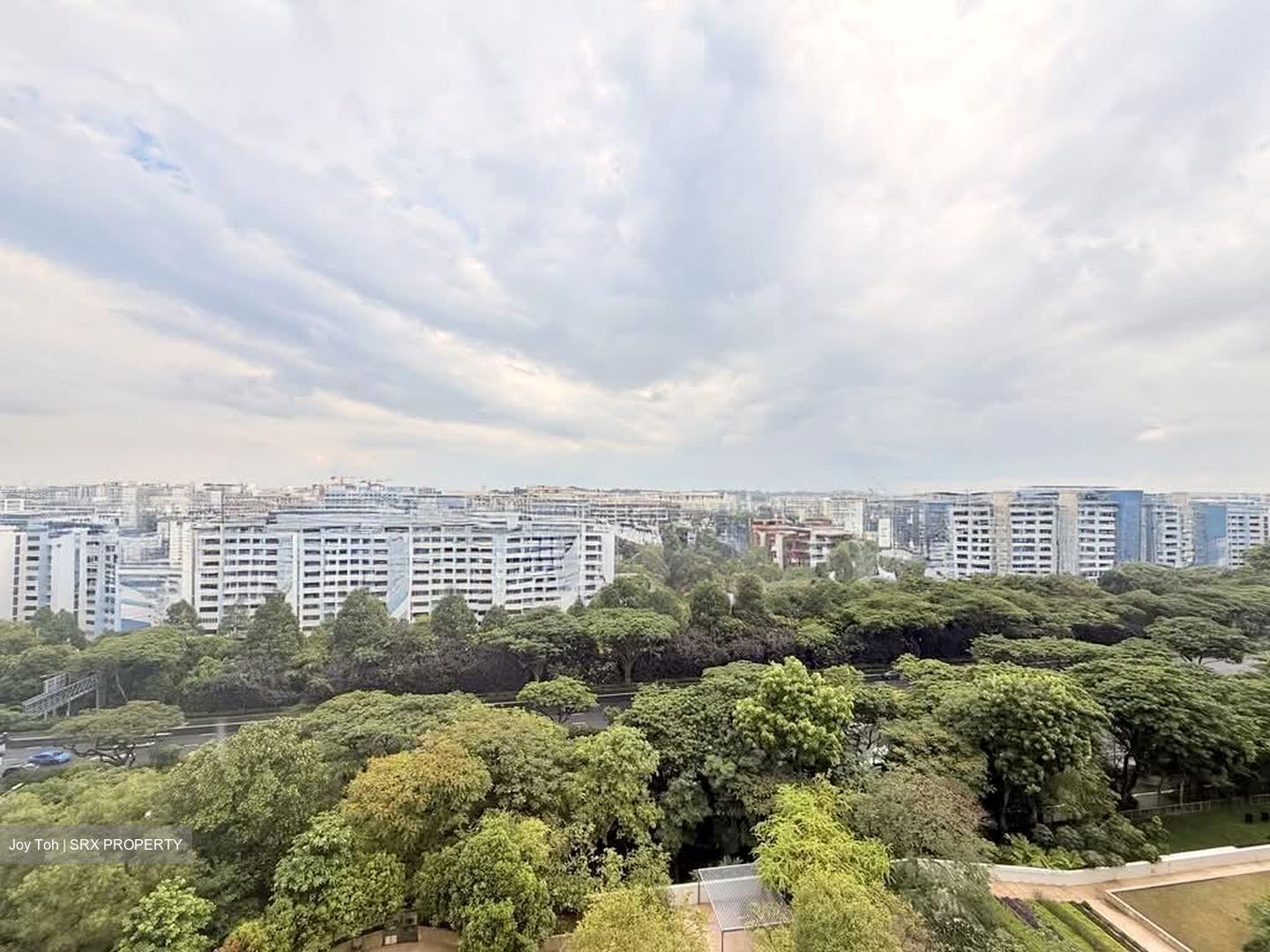 Vacanza @ East (D14), Condominium #574538041